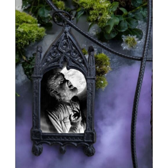 The Wolfman Werewolf Necklace Classic Horror Film Halloween Pendant Charm Totem - Picture 4 of 4